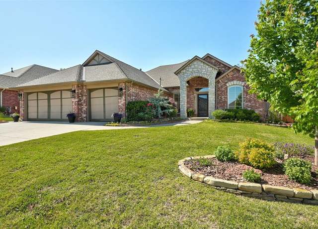 Property at 804 NW 194th Ter, Edmond, OK 73012, 3 beds, 2.5 baths