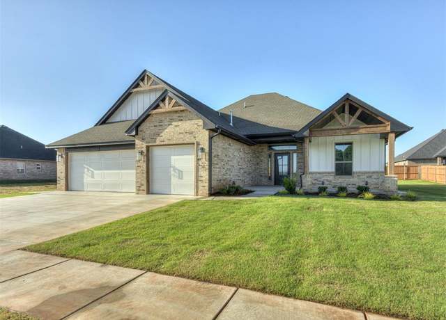 Property at 10504 SW 50th St, Mustang, OK 73064, 3 beds, 2.5 baths