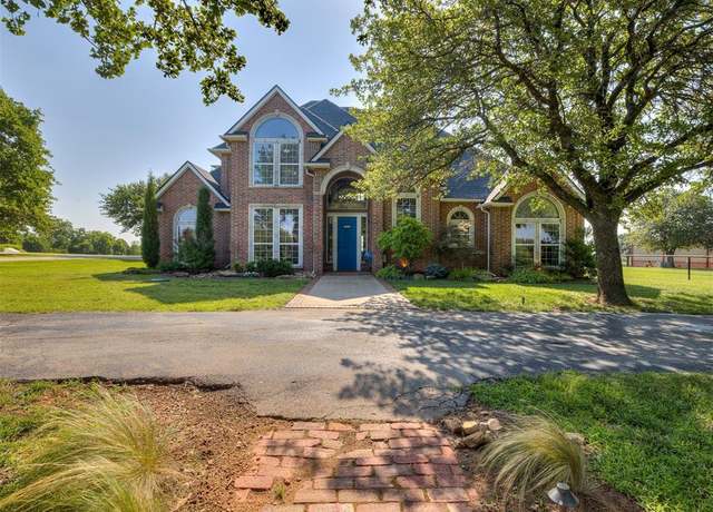 Property at 1112 S Macarthur Ave, Blanchard, OK 73010, 5 beds, 3.5 baths