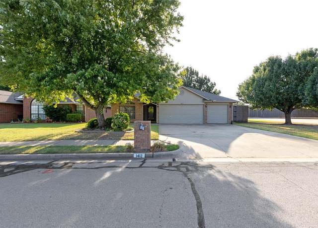 Property at 1412 Victoria Pl, Edmond, OK 73003, 3 beds, 2 baths