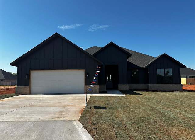 Property at 211 Shavano St, Shawnee, OK 74804, 4 beds, 2 baths