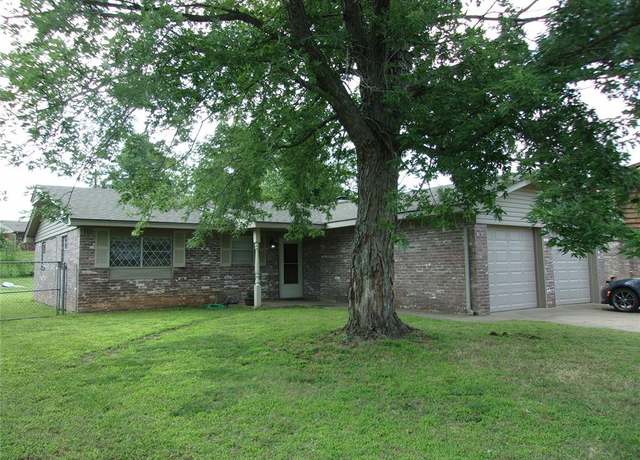 Property at 113 Hardesty Dr, Shawnee, OK 74804, 3 beds, 2 baths
