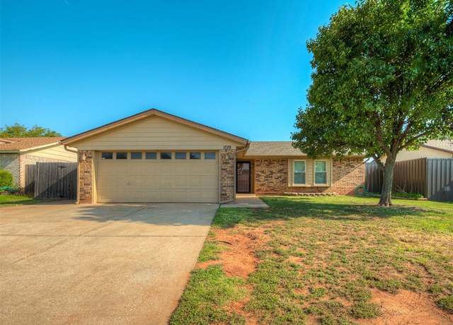Property at 1019 NE 10th St, Moore, OK 73160, 3 beds, 2 baths