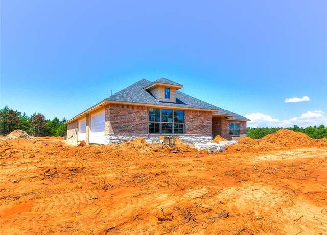 Property at 11737 Ward Rd, Edmond, OK 73034, 4 beds, 3 baths