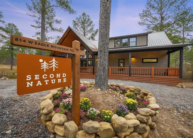 Property at 814 W Eagle Mountain Trl, Broken Bow, OK 74728, 2 beds, 2.5 baths