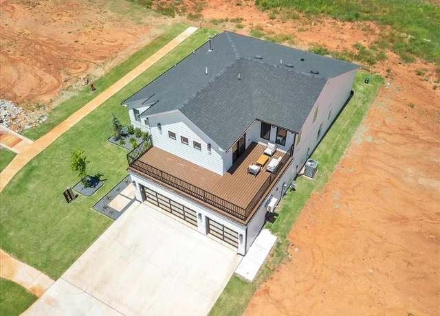 Property at 5617 NW 155th St, Edmond, OK 73013, 5 beds, 3.5 baths