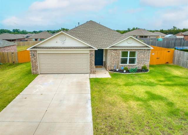 Property at 4346 Driftwood Dr, Harrah, OK 73045, 3 beds, 2 baths
