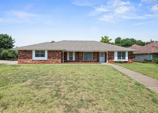 Property at 6321 NW 84th St, Oklahoma City, OK 73132, 5 beds, 4 baths