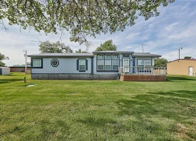 Property at 207 Sunflower Rd, Fort Cobb, OK 73038, 3 beds, 2 baths