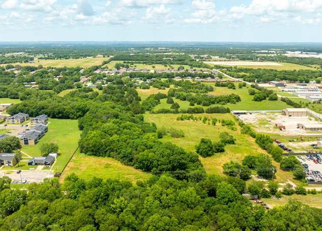 Property at 301 NE Monroe Ave, Ardmore, OK 73401