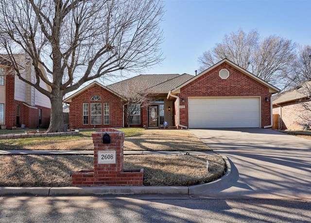 Property at 2608 Weymouth Way, Norman, OK 73071, 3 beds, 2 baths