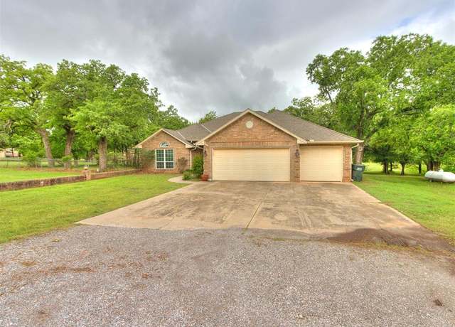 Property at 10675 S Western Ave, Edmond, OK 73025, 4 beds, 3 baths