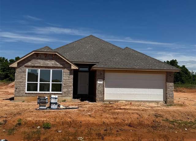 Property at 1306 Lighthorsemen Way, Choctaw, OK 73020, 3 beds, 2 baths