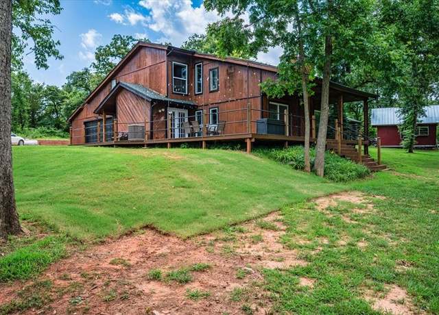 Property at 210 Redwing Dr, Norman, OK 73026, 4 beds, 2 baths