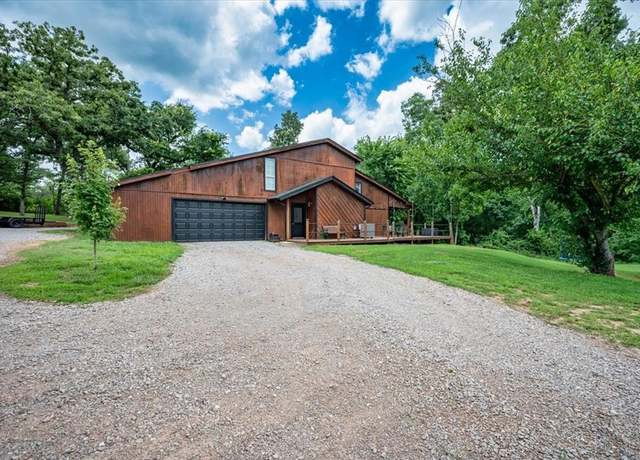 Property at 210 Redwing Dr, Norman, OK 73026, 4 beds, 2 baths