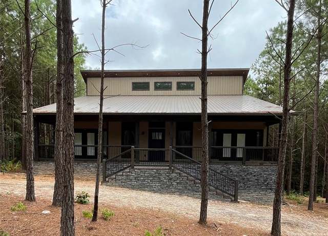 Property at 424 Tall Timber Trl, Broken Bow, OK 74728, 3 beds, 3 baths