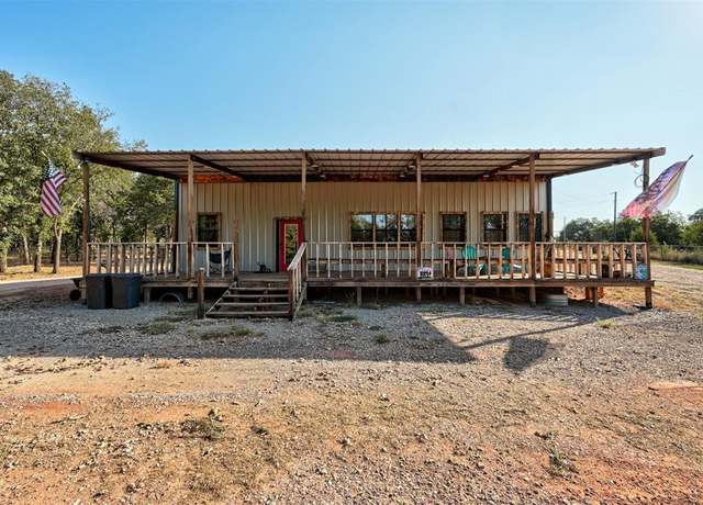 Property at 5351 Crystal Lake Dr, Guthrie, OK 73044, 3 beds, 2 baths
