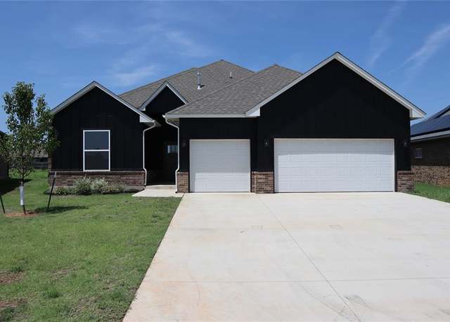 Property at 10617 Little Sallisaw Creek Dr, Yukon, OK 73099, 4 beds, 2.5 baths