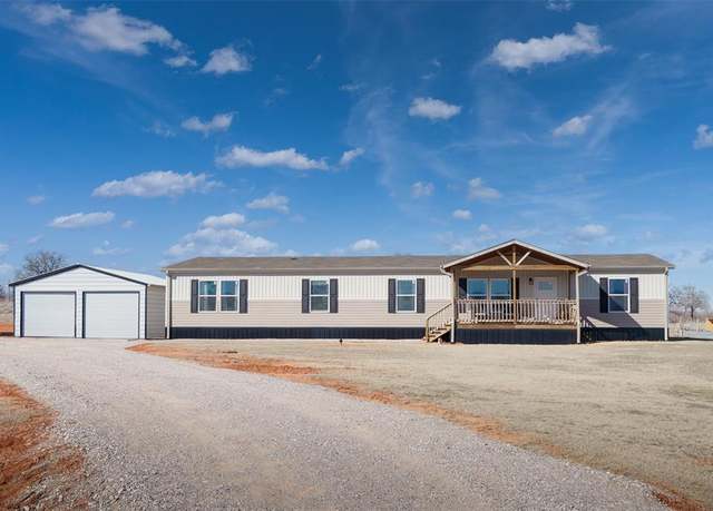 Property at 13067 Southerland Dr, Blanchard, OK 73010, 4 beds, 2 baths