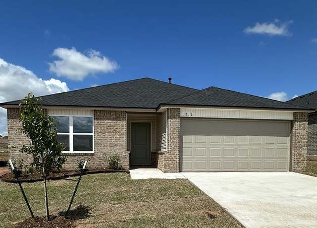 Property at 1817 Sugar Pine Way, Edmond, OK 73034, 3 beds, 2 baths