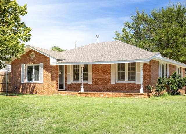 Property at 1501 W 1st St, Elk City, OK 73644, 3 beds, 1 bath