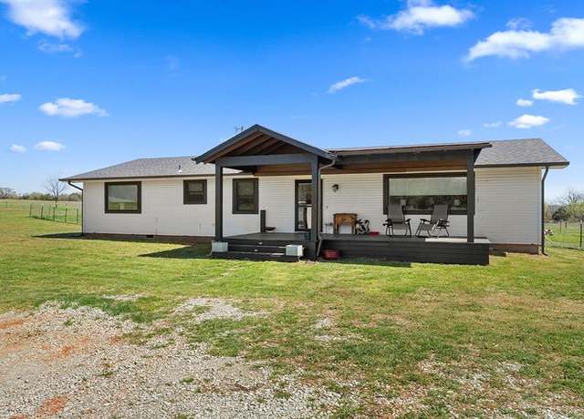Property at 104776 S 3350 Rd, Mcloud, OK 74851, 3 beds, 2 baths