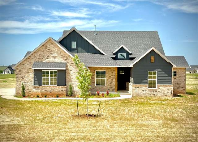 Property at 4253 Hawthorne St, Piedmont, OK 73078, 4 beds, 3 baths