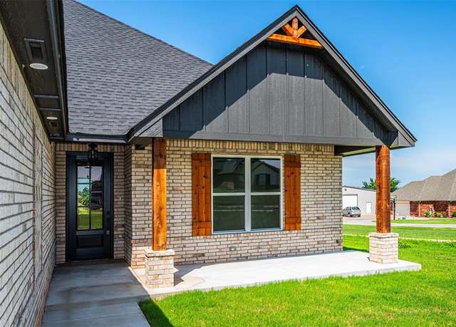 Property at 1127 Deer Rdg, Tuttle, OK 73089, 3 beds, 2.5 baths