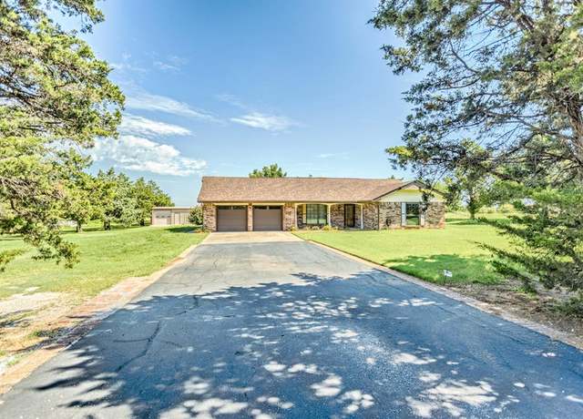 Property at 4225 N Horseshoe Dr, Guthrie, OK 73044, 3 beds, 2 baths