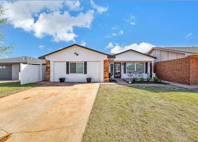 Property at 114 Blue Ridge Dr, Elk City, OK 73644, 3 beds, 2 baths