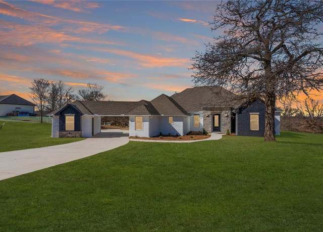 Property at 9517 Emma Ct, Oklahoma City, OK 73165, 4 beds, 3 baths