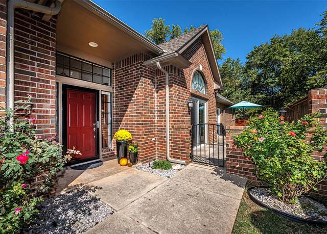 Property at 1109 Pinehurst Dr, Norman, OK 73072, 3 beds, 2 baths