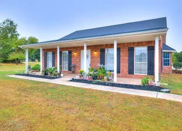 Property at 23 Lake Ln, Shawnee, OK 74804, 3 beds, 2 baths