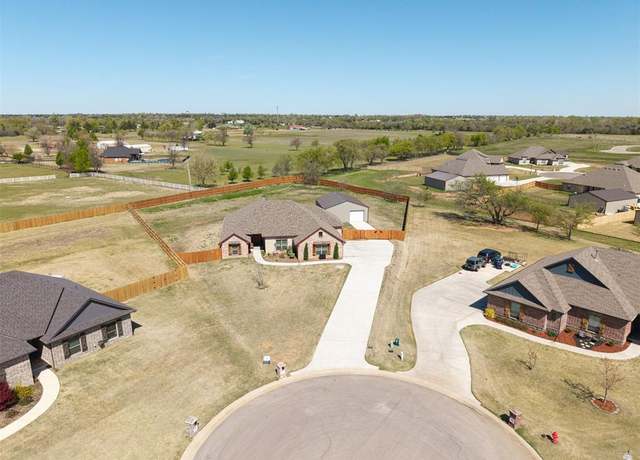 Property at 10201 Maverick Cir, Oklahoma City, OK 73169, 5 beds, 3 baths