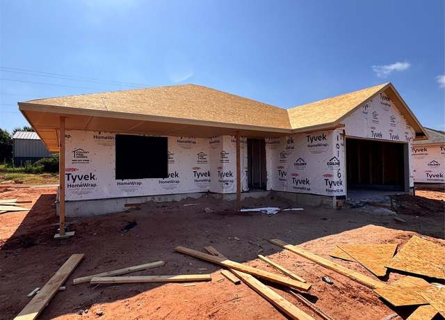 Property at 10116 Pennington St, Harrah, OK 73045, 3 beds, 2 baths