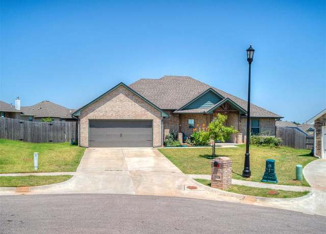 Property at 5224 Bing Cir, Edmond, OK 73034, 3 beds, 2 baths