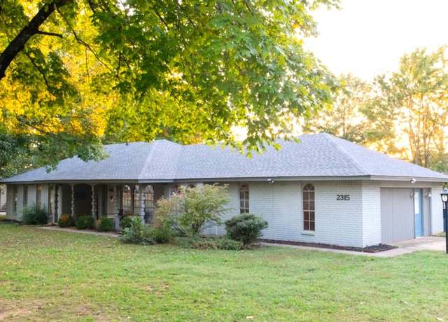 Property at 2315 Grisso Dr, Seminole, OK 74868, 3 beds, 2 baths