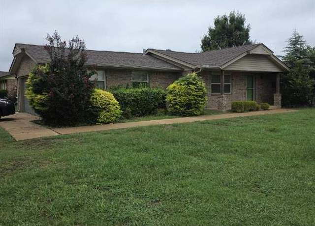 Property at 601 SW 9th St, Moore, OK 73160, 4 beds, 2 baths