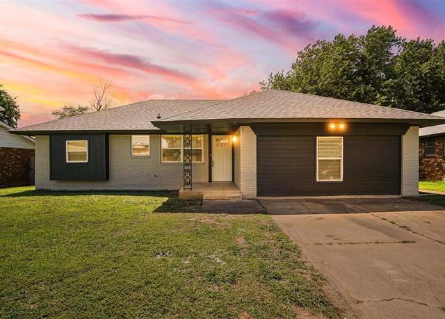 Property at 1613 Gale, Moore, OK 73160, 3 beds, 1.5 baths