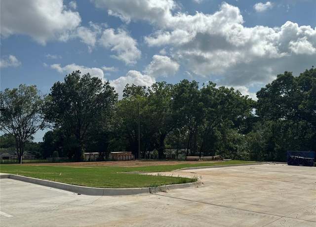 Property at 4220 N Harrison Ave, Shawnee, OK 74804