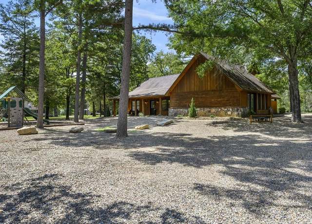 Property at 99 Sawtooth Pine Rd, Broken Bow, OK 74728, 4 beds, 2.5 baths