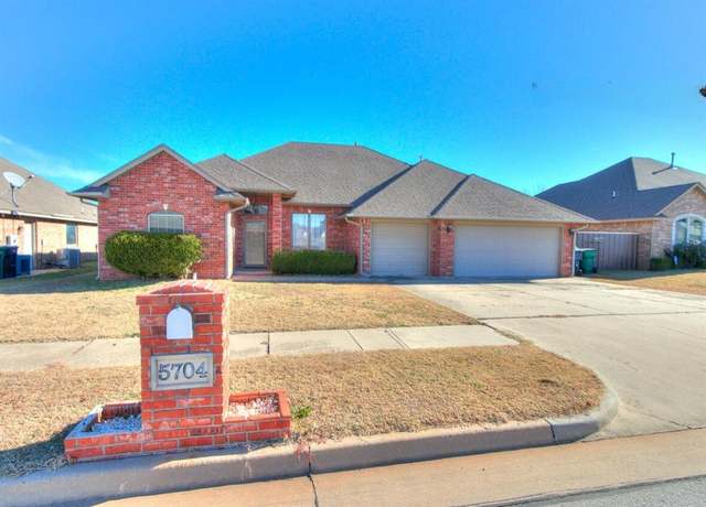 Property at 5704 Bent Creek Dr, Oklahoma City, OK 73135, 3 beds, 2 baths