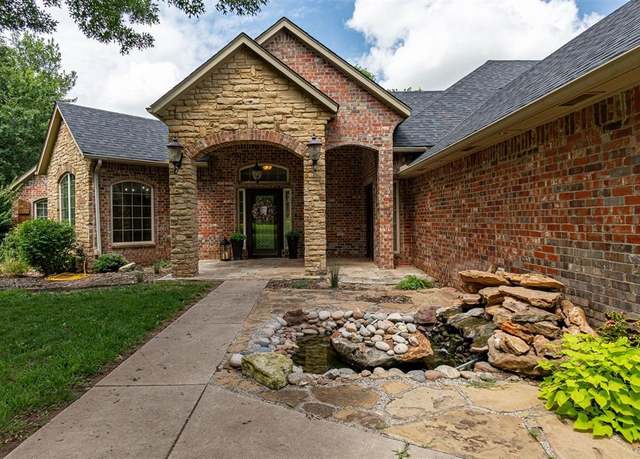 Property at 14525 Cottonwood Dr, Edmond, OK 73025, 4 beds, 2.5 baths