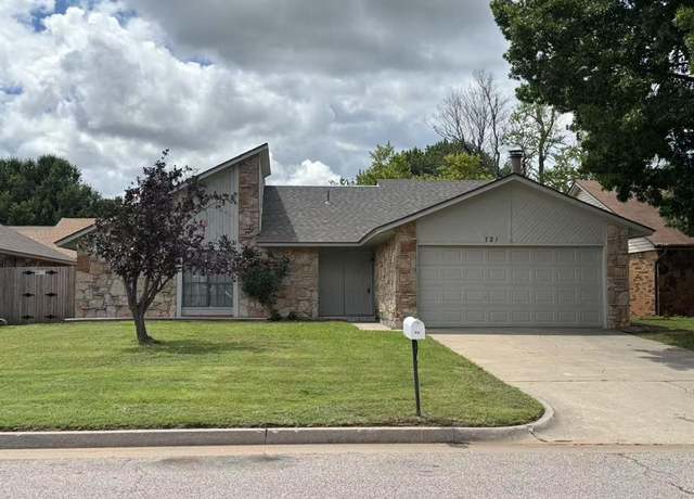 Property at 721 Westridge Dr, Yukon, OK 73099, 3 beds, 2 baths
