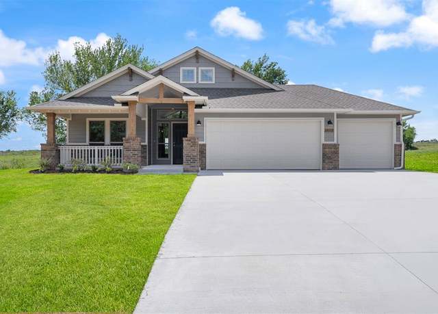 Property at 24119 Western Ave, Washington, OK 73093, 4 beds, 2 baths