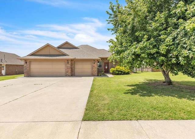 Property at 104 Southpointe Ave, Tuttle, OK 73089, 3 beds, 2 baths