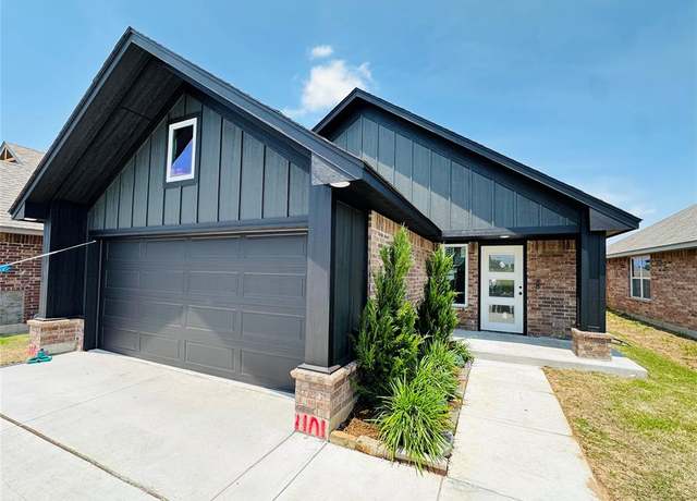 Property at 1101 SW 139th St, Oklahoma City, OK 73170, 3 beds, 2 baths