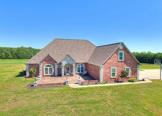Property at 349412 E 840 Rd, Stroud, OK 74079, 4 beds, 3.5 baths