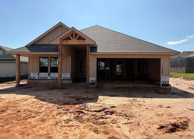 Property at 208 Camellia Cir, Noble, OK 73068, 3 beds, 2 baths