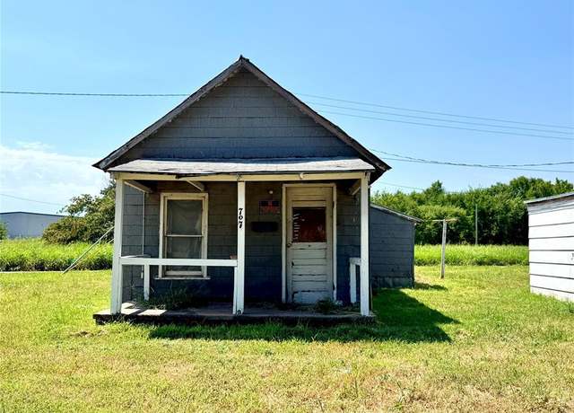 Property at 711 W Michigan Ave, Chickasha, OK 73018